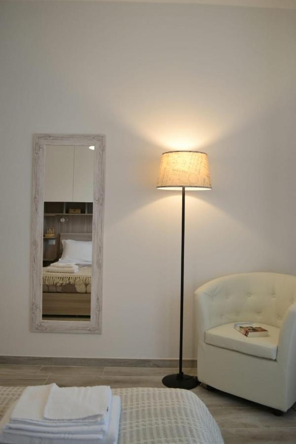 Le Grigne Guesthouse - The Garden Oliveto Lario Exterior photo